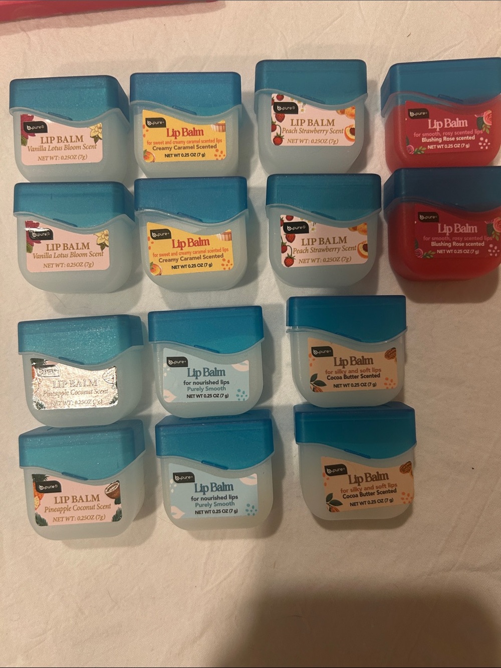 Beauty bundle. - Picture 2 of 5